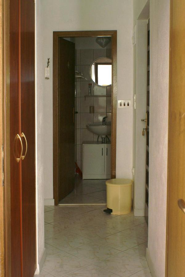 Apartments By The Sea Pisak, Omis - 2802 Esterno foto